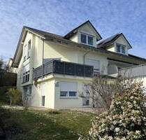 Modernes Wohnen in einmaliger Aussichtslage - Top gepflegte Doppelhaushälfte mit viel Platz für die ganze Familie - Rottenburg am Neckar