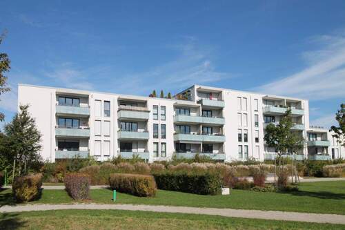 Aussenansicht - Sonnige 2-Zimmerwohnung mit Einbauküche und Südloggia