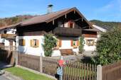 Bild 1 - schönes Haus im Oberland - 920.000,00&nbsp;EUR Kaufpreis, ca.&nbsp; 162,00&nbsp;m&sup2;&nbsp;Wohnfl&auml;che