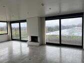 Mitarbeiter-Wohnung m. Dachterrasse - 