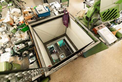 Lastenaufzug ins EG - 