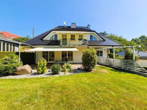 Wunderschönes Wohnhaus mit viel Platz - Biete viel Platz und großes Grundstück!