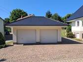 Doppelgarage - Mehrfamilienhaus, Wohnhaus mit 284,00 m&sup2; in Klipphausen zum Kaufen