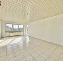 Sonnige 3-Zimmer-Wohnung mit zwei Balkonen, Aufzug & Garage in Hanau