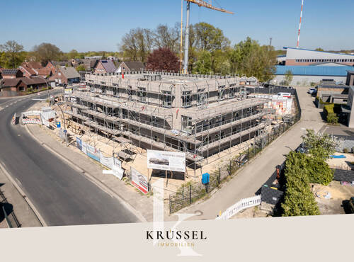 Herzlich willkommen bei KRÜSSEL IMMOBILIEN! - NEU: Stilvolle Neubau-Erdgeschosswohnung mit Balkon in Süd-West-Ausrichtung zum Kauf!