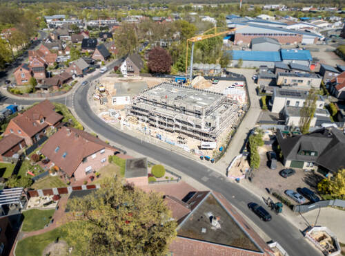 Der aktuelle Baufortschritt - Die Fenster wurden bereits eingebaut - Etagenwohnung mit 63,40 m&sup2; in Lingen zum Kaufen