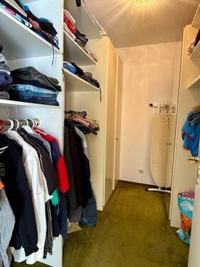 Ankleidezimmer Eltern - 