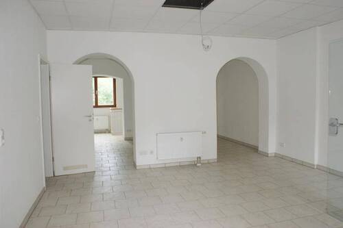 Gewerberaum 1 - 5 Zimmer Gewerbeobjekt (Büro, Produktion, Verkauf) zur Miete in Plauen