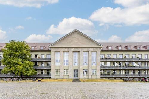 Vorderansicht - 2 Zimmer Etagenwohnung zum Kaufen in Berlin