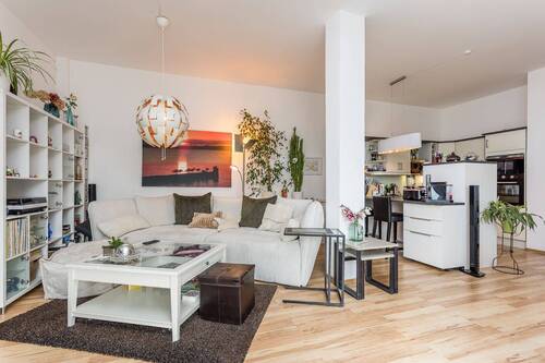 Wohnbereich - Etagenwohnung mit 86,50 m&sup2; in Berlin zum Kaufen