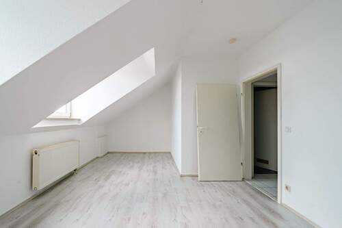 Der helle Wohn- und Essbereich - 