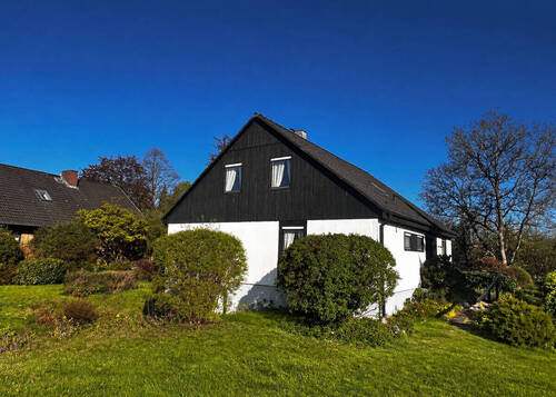 Straßenansicht - 6 Zimmer Einfamilienhaus zum Kaufen in Wulfsen