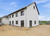 Ansicht Bauphase hin - 5 Zimmer Doppelhaushälfte in Falkensee