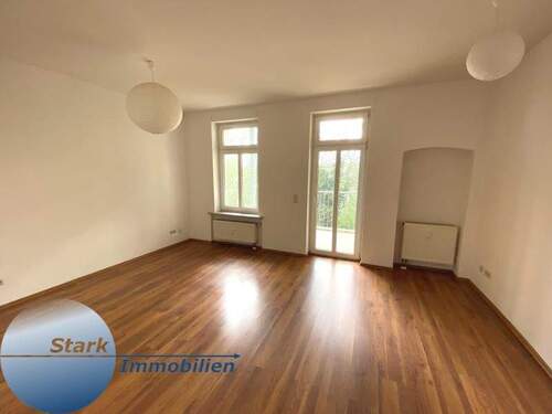 Wohnzimmer - STARK! Geräumige 2 Raum Wohnung mit Balkon
