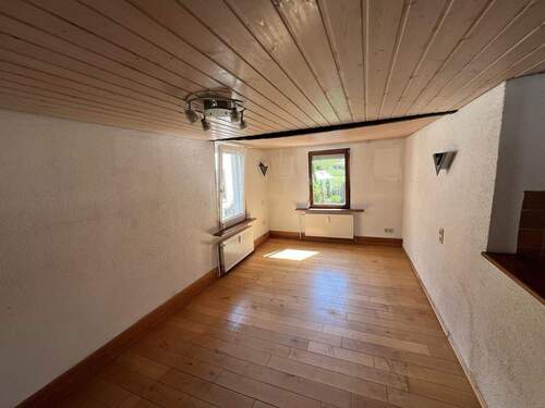 Zimmer 2/1 - 5 Zimmer Etagenwohnung in Dettingen