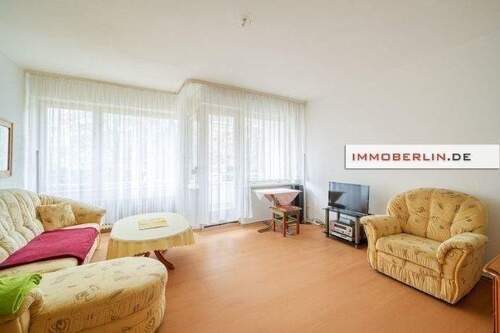 Bild 1 - 2 Zimmer Etagenwohnung in Berlin