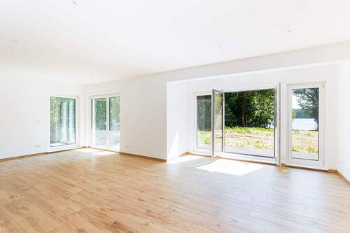 Living and dining area - 