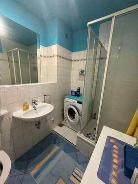 Bad - Etagenwohnung mit 55,70 m&sup2; in Berlin zum Kaufen