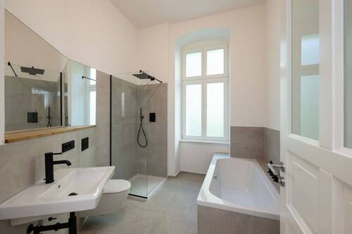 Badezimmer - 2 Zimmer Etagenwohnung in Berlin