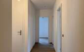 Flur - Etagenwohnung mit 79,50 m&sup2; in Hoyerswerda zur Miete