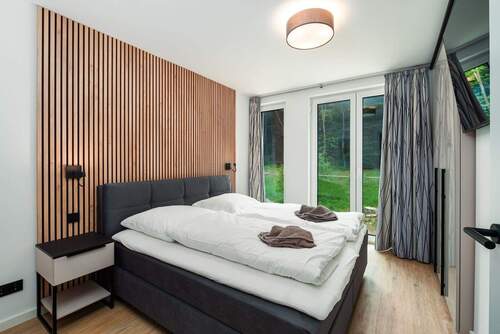 Das gemütliche Schlafzimmer 1 mit Blick in den Wald - 