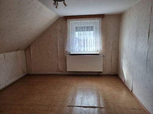 ein weiterer Raum im DG - 