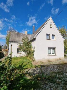 Seitenansicht - 5 Zimmer Mehrfamilienhaus, Wohnhaus zum Kaufen in Haselbachtal