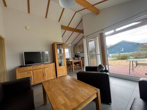 Wohnzimmer - 4 Zimmer Mehrfamilienhaus, Wohnhaus in Butjadingen