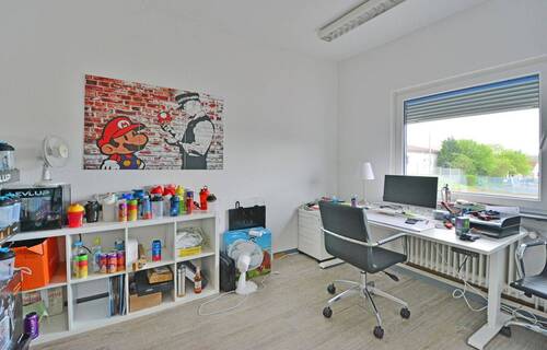 Büro 4 - 