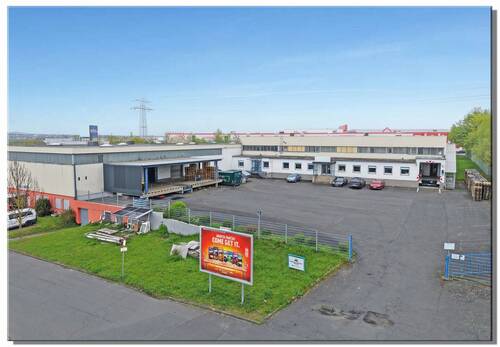 Titel neu - 2100 m² Hallen-und Bürofläche, gut sichtbar in Fuldabrück-Bergshausen