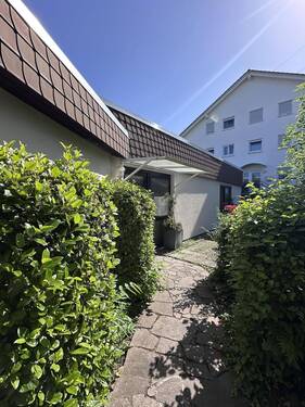 Rechter Eingang - 1 Zimmer Büro in Leimen