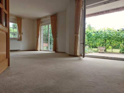 Wohn/Essbereich mit Terrasse - 