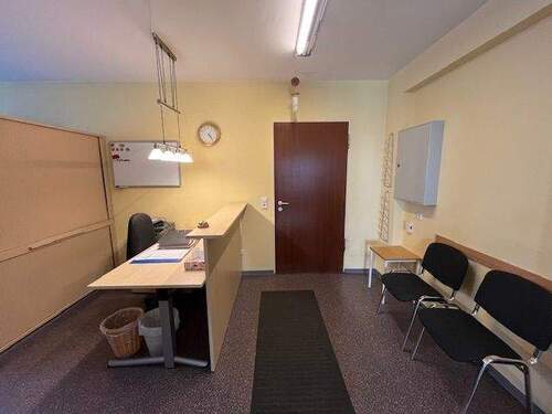 Empfang mit Wartebereich - 