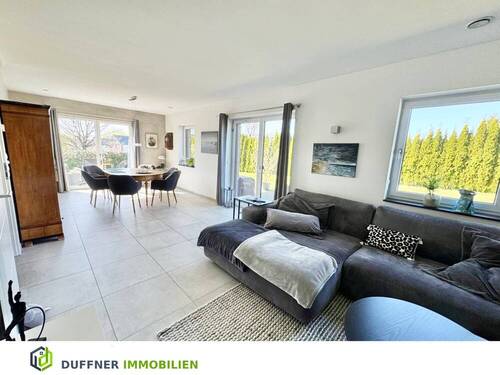 Wohn-u. Esszimmer - 