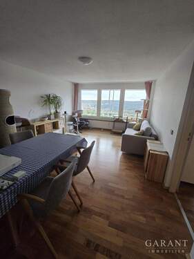 Wohn,-Esszimmer - Genießen Sie den Ausblick ! - 190.000,00 EUR Kaufpreis, ca.  81,00 m² Wohnfläche