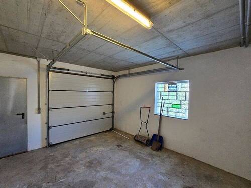 Garage - 