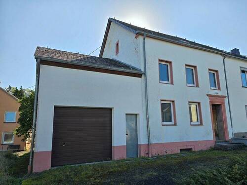 Vorderansicht 1 - 4 Zimmer Einfamilienhaus in Spangdahlem