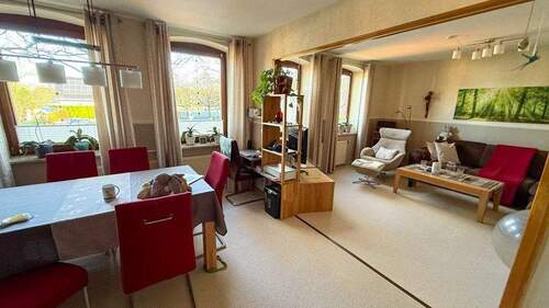 Wohnung Nr. 2, Wohn- und Esszimmer im OG - 