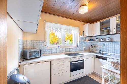 Einbauküche - 4 Zimmer Einfamilienhaus zum Kaufen in Tamm