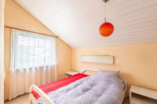 Schlafzimmer - 4 Zimmer Einfamilienhaus in Tamm