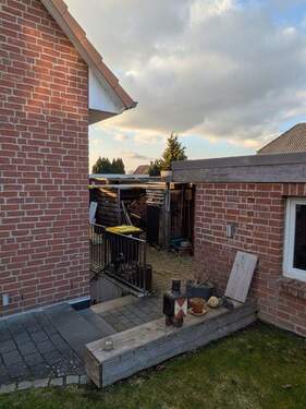 Durchgang zum Nebengebäude - 