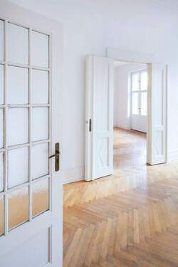 Beispielwohnung - Investition in Toplage Wilmersdorf: Großzügiger 5-Zimmer-Altbauklassiker mit Balkon - vermietet!