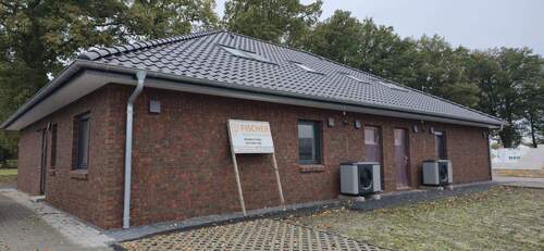 Bild 1 - Moderne und sonnige DHH (BUNGALOW STIL) in ruhiger Lage (bei Stade)Fredenbeck.