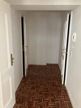 Flur - 1 Zimmer Etagenwohnung zur Miete in Görlitz