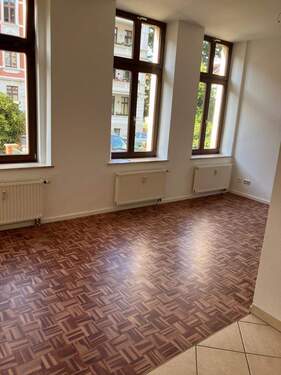 Wohn-/ Schlafbereich mit offener Küchenecke - 1 Zimmer Etagenwohnung in Görlitz