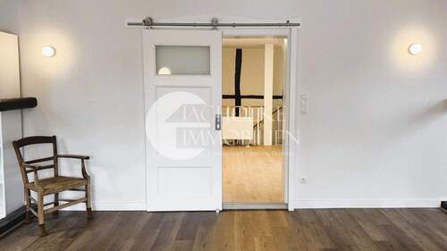 325.Innen.DG.Wohnen-Tür - 