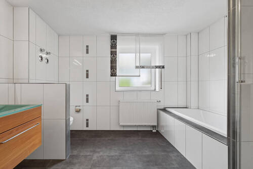 Badezimmer, Ansicht 1 - 