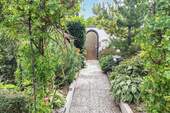Garten zur Garage - 