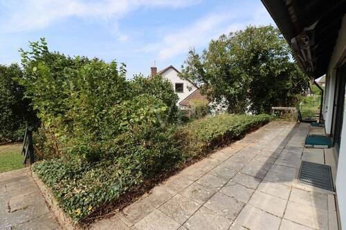 Garten mit Terrasse - 