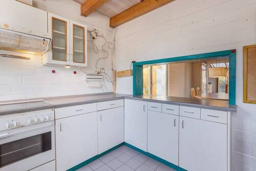 Küche mit Durchreiche - 